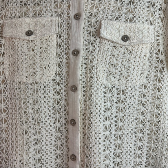 Lida Kate Crochet Button Down Cream Blouse Sz Sm - Picture 2 of 7